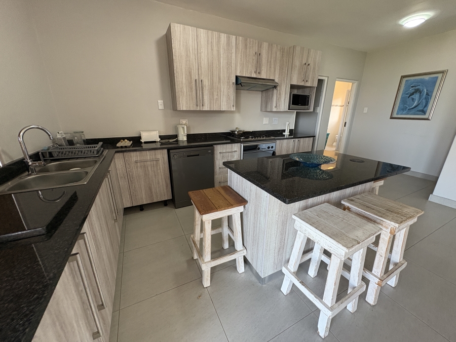 6 Bedroom Property for Sale in Cintsa East Eastern Cape